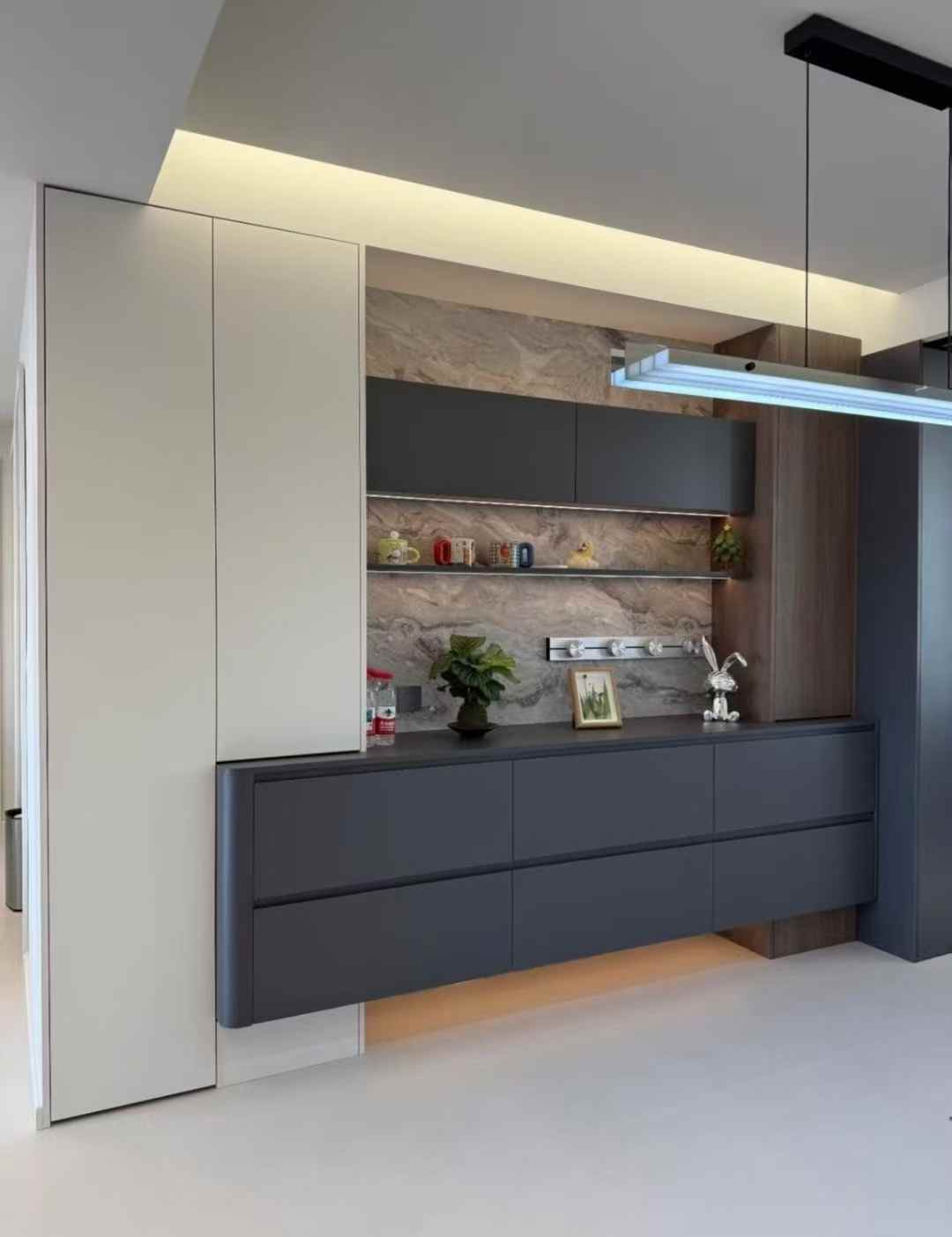 Ancient Style Kitchen Cabinet