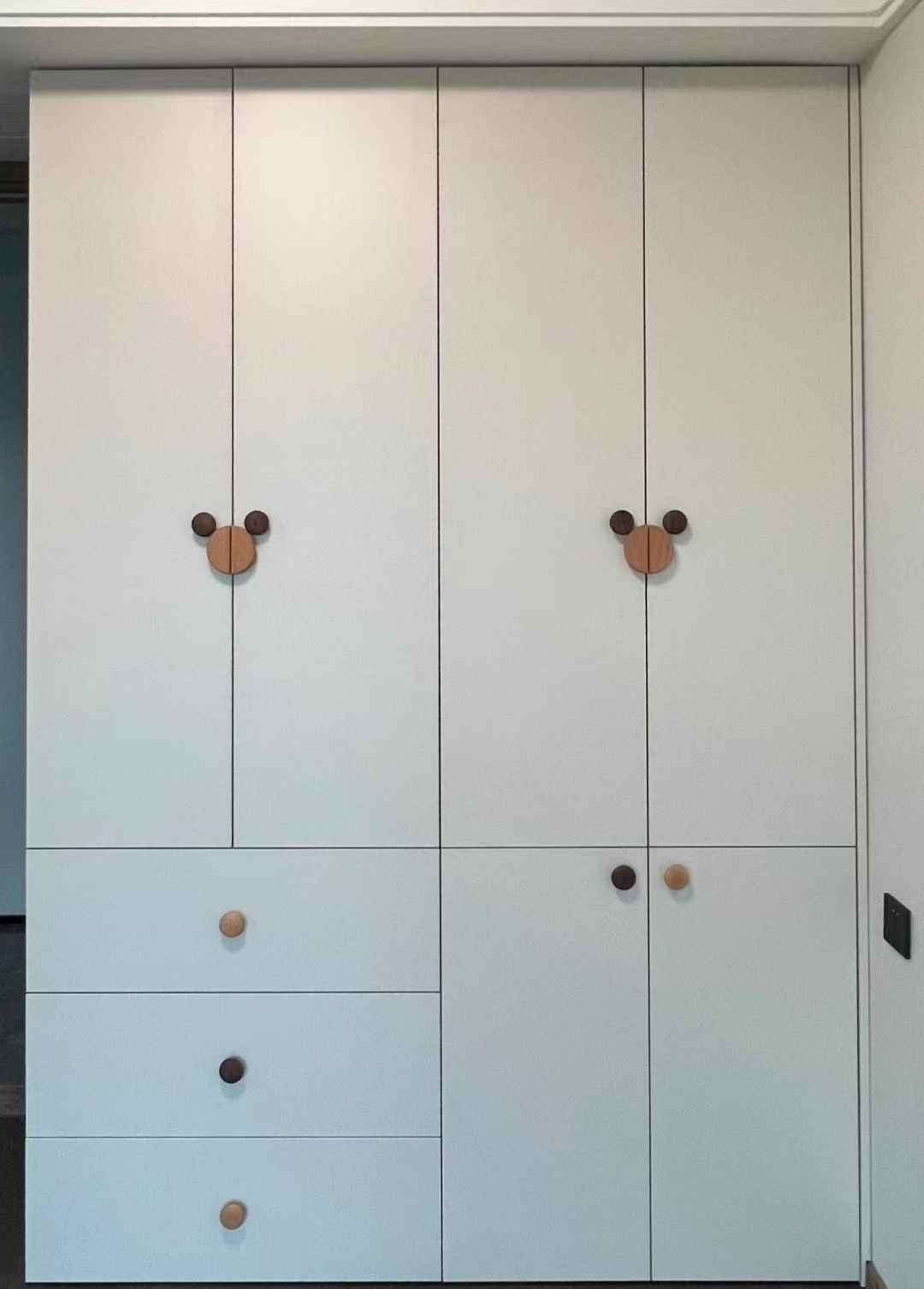 Children Room Wardrobe